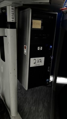 1 Aktenschrank mit 3 Aktenregalen